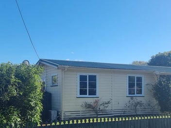 Private Convenient & Updated: Ideal for Downsizers