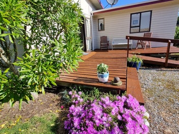 Spacious 3 Bedroom in sort after area.