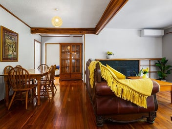 ELM COTTAGE – A WHANGAROA TREASURE