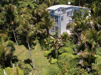 CHARMING PRIVATE OASIS