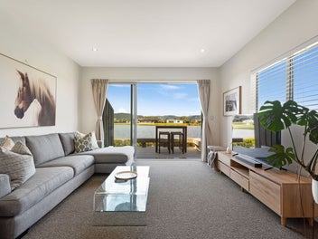 Furnished Lakeside Escape with Unmatched Views