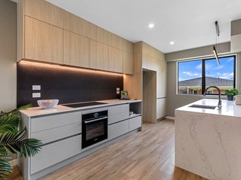 Takapuna seaward location - Receivership sale