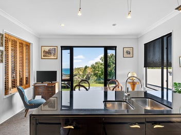 Seaview Tranquility Meets 5-Star Family Freedom