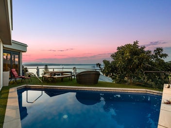 Seaview Tranquility Meets 5-Star Family Freedom