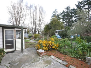 Lifestyle Property - Near Bulls