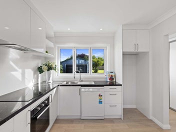 A 1950s Reset with Room to Move