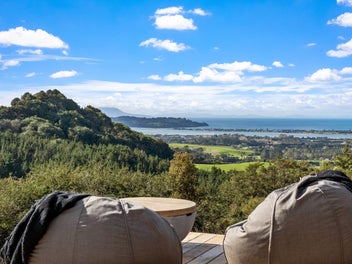 Matakana rural escape - enjoy while you build