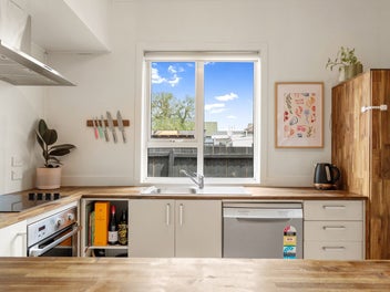 Serious sellers - Must be sold before Christmas