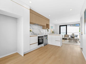 Live In or Rent Out - Choice is yours!