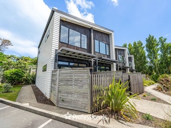 STOP RENTING, START OWNING