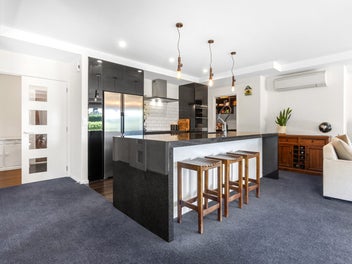 Hot Property Alert - Won't Last Long