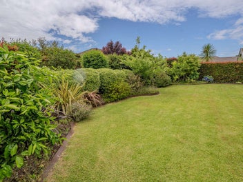 PRICE REDUCED - GREAT LOCATION