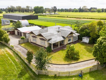 Gorgeous lifestyle home close to Feilding