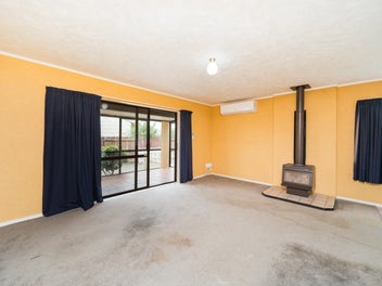 Well-priced home in quiet Kelvin Grove cul-de-sac