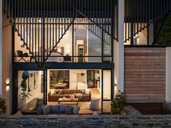 Elevated peak & lake views