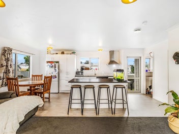 Your coastal Christmas starts here!