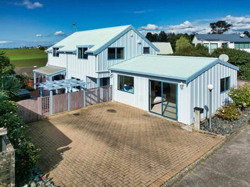 Bring Your DYI Skills & Give Me Some Love!