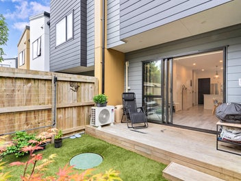 AFFORDABLE FREEHOLD 2 Bedroom + Office