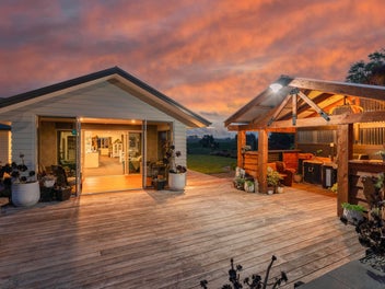 Complete Country Package - And Then Some!