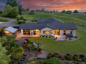 Complete Country Package - And Then Some!