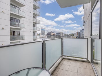 Vendor Liquidates From Dubai