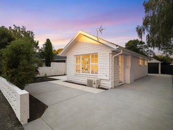 Updated, Easy-Care and Perfectly Positioned