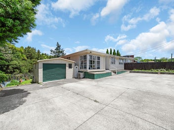 OWNER RELOCATING - MUST BE SOLD!