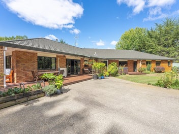 RURAL RETREAT - SPACIOUS TRANQUILITY