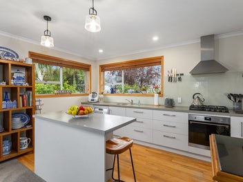 Lifestyle Living at Its Best - 2.9 Hectares