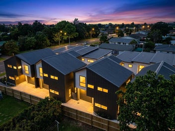 Brand New, Free-Standing – Must Be Sold!