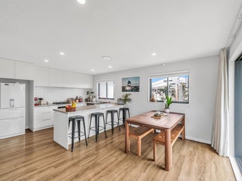 Charming Family Home in Prime Darfield Location!