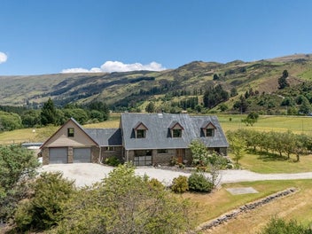 Riverlea - Life by the River