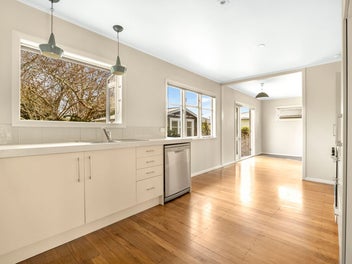 Location - Location add your touch!