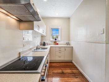 Low-maintenance - prime central location