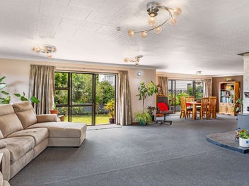 Spacious Family Home - So Much To Offer!