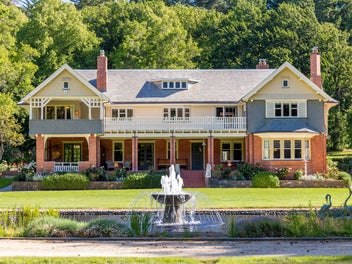 Owners Instructions Are PRESENT ALL OFFERS