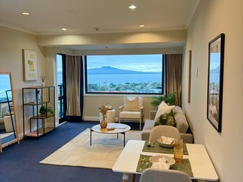 Takapuna at its Best!