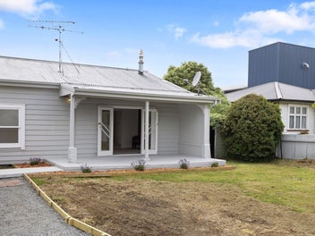 Freshly refurbished & ready to move in