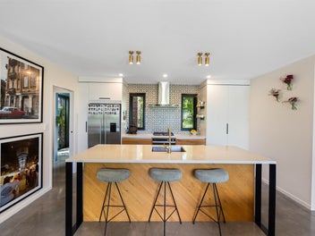 Botanical oasis. Convenient location.