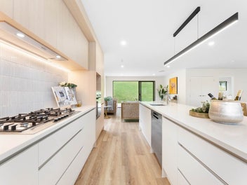 Sun, Style & Space – Perfect for Entertainers