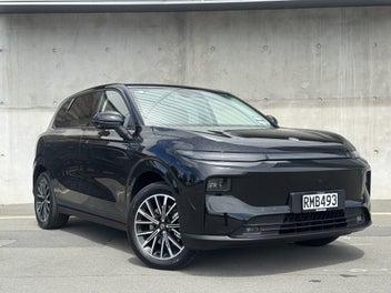 2025 Leapmotor B10 Design 67Kwh RWD