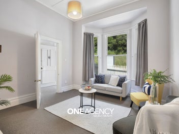 CHARACTER + DUAL INCOME IN THORNDON