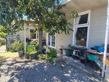 A Beauty on Upper Hakatere Drive