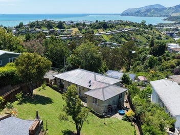 Sun-Kissed Living on Quebec Road