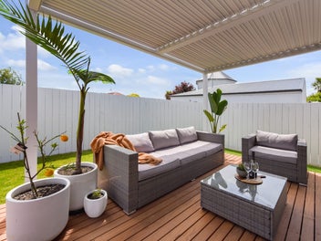 Beautifully Renovated Family Haven