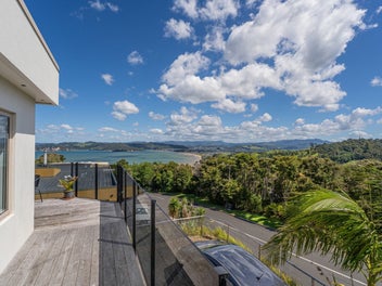 SEA VIEWS, ELEVATED, DOUBLE-GLAZED AND A SURPRISE!