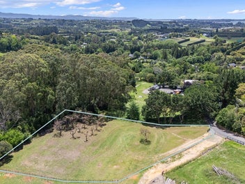 Minimal Covenants | 4,878m² Lifestyle Section