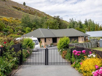 VENDORS ARE READY TO MOVE