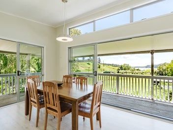 Country Charm, Coastal Calm