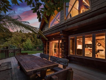 Unique Lifestyle Property with Income Potential